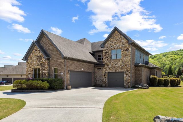 35 McMullen Lane, Gurley, AL 35748