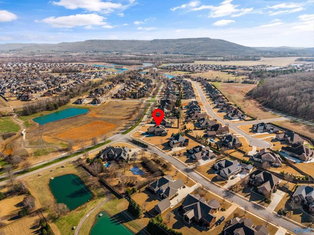 35 McMullen Lane, Gurley, AL 35748