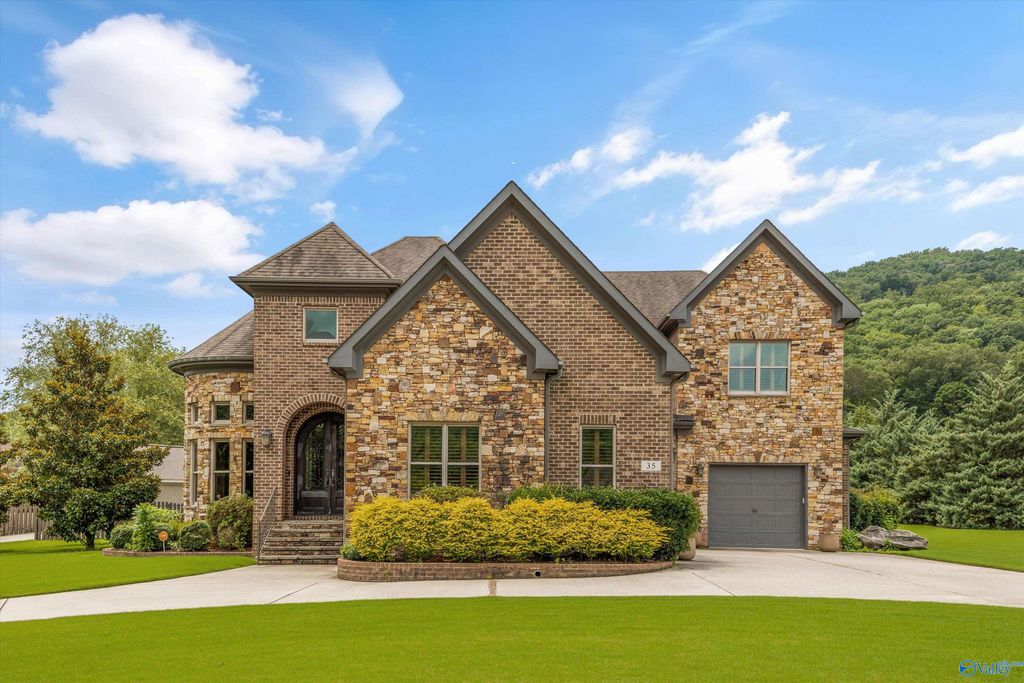 35 McMullen Lane, Gurley, AL 35748
