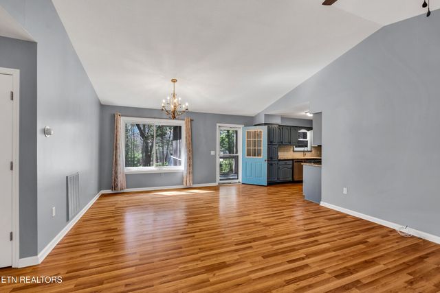 1954 Spruce Loop, Crossville, TN 38555