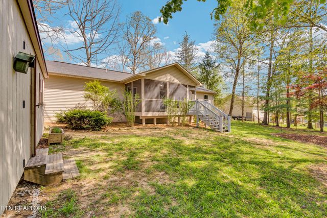 1954 Spruce Loop, Crossville, TN 38555