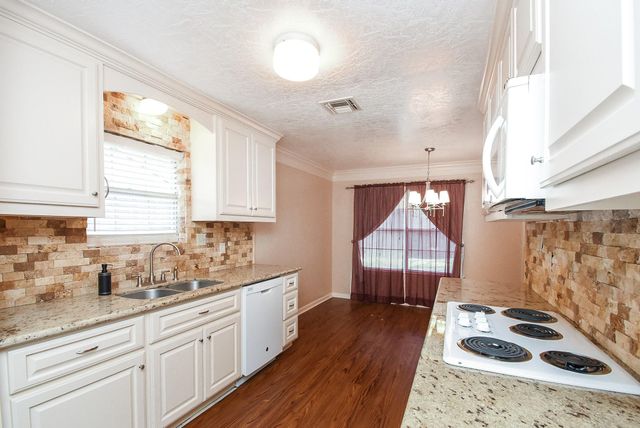 2014 Jones Street, Rosenberg, TX 77471