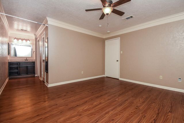 2014 Jones Street, Rosenberg, TX 77471
