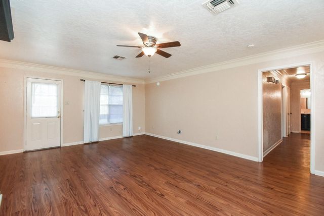 2014 Jones Street, Rosenberg, TX 77471