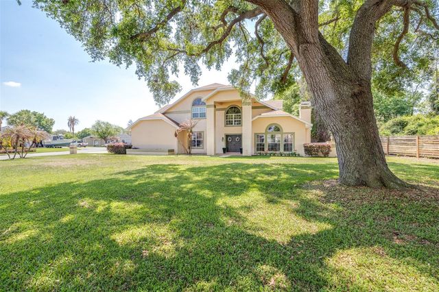 2134 KIRKLAND LAKE DRIVE, Auburndale, FL 33823