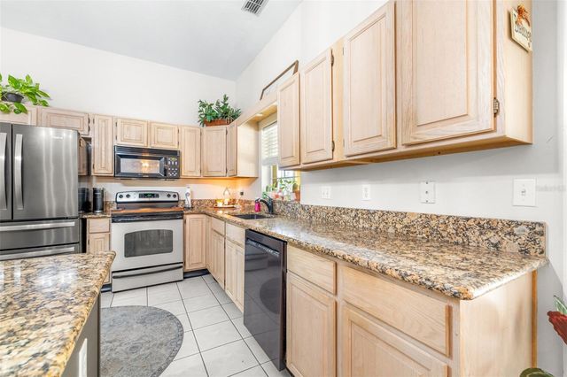 2134 KIRKLAND LAKE DRIVE, Auburndale, FL 33823