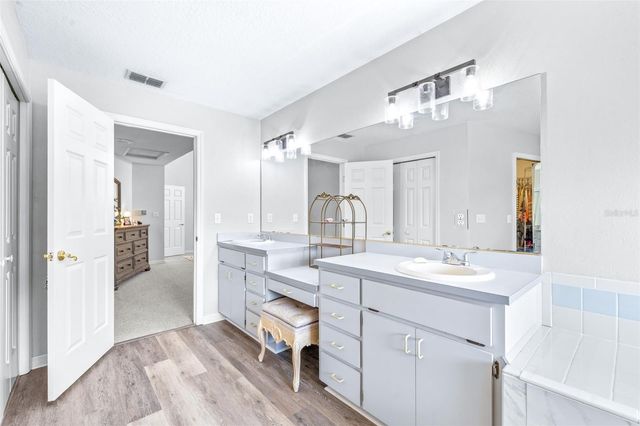 2134 KIRKLAND LAKE DRIVE, Auburndale, FL 33823