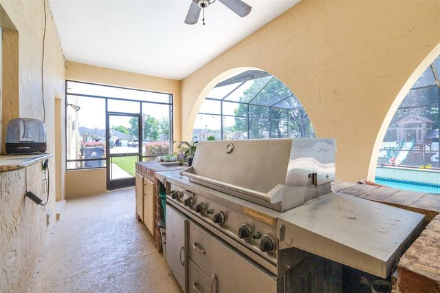 2134 KIRKLAND LAKE DRIVE, Auburndale, FL 33823