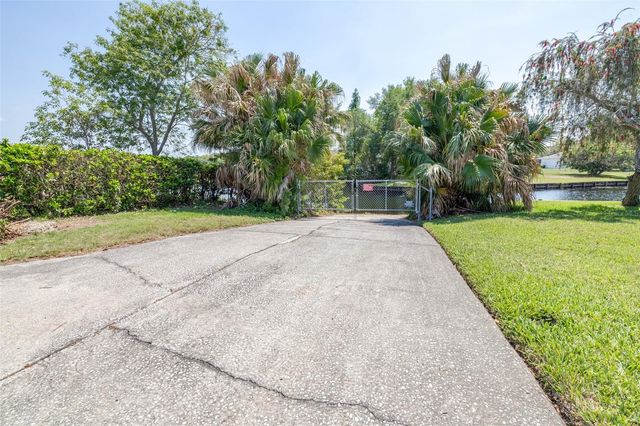 2134 KIRKLAND LAKE DRIVE, Auburndale, FL 33823