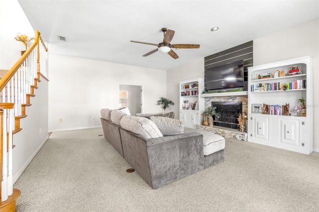 2134 KIRKLAND LAKE DRIVE, Auburndale, FL 33823