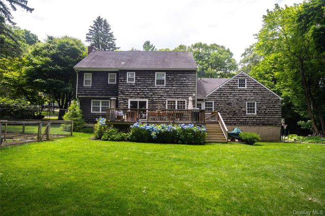 15 Laurel Hill Road, Dobbs Ferry, NY 10522