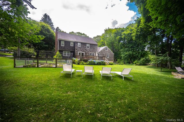 15 Laurel Hill Road, Dobbs Ferry, NY 10522