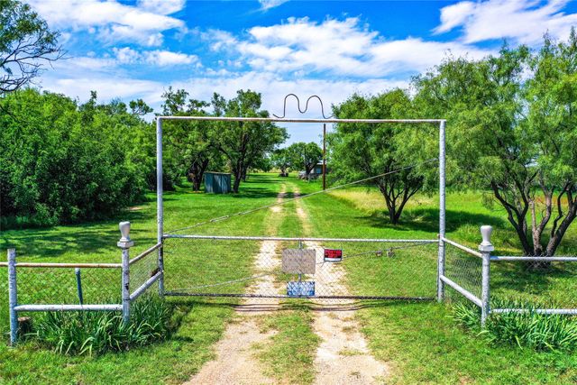 5260 County Road 268, Anson, TX 79501