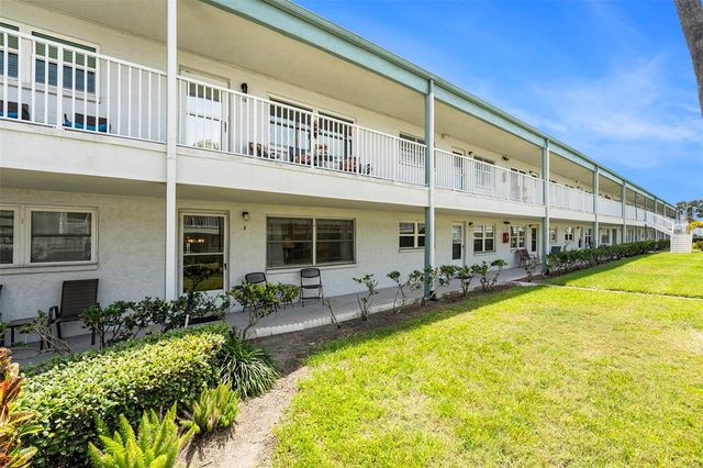 5216 81ST STREET N 2, St Petersburg, FL 33709