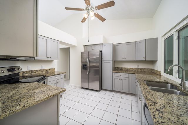 649 NE HORIZON Lane, Port St. Lucie, Port St Lucie, FL 34983