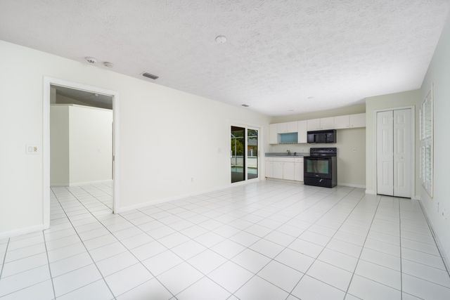 649 NE HORIZON Lane, Port St. Lucie, Port St Lucie, FL 34983