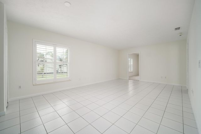 649 NE HORIZON Lane, Port St. Lucie, Port St Lucie, FL 34983
