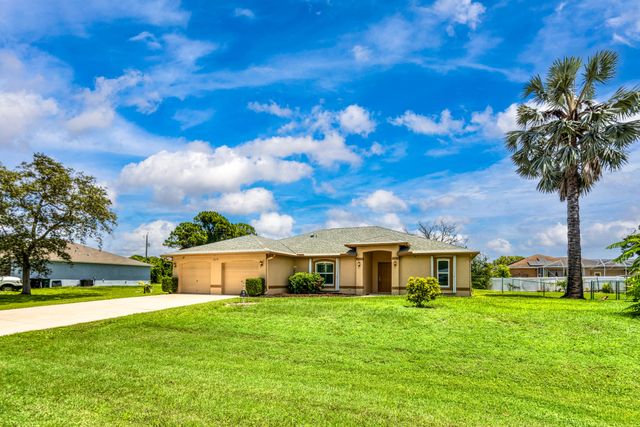 649 NE HORIZON Lane, Port St. Lucie, Port St Lucie, FL 34983