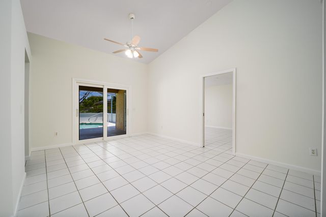 649 NE HORIZON Lane, Port St. Lucie, Port St Lucie, FL 34983