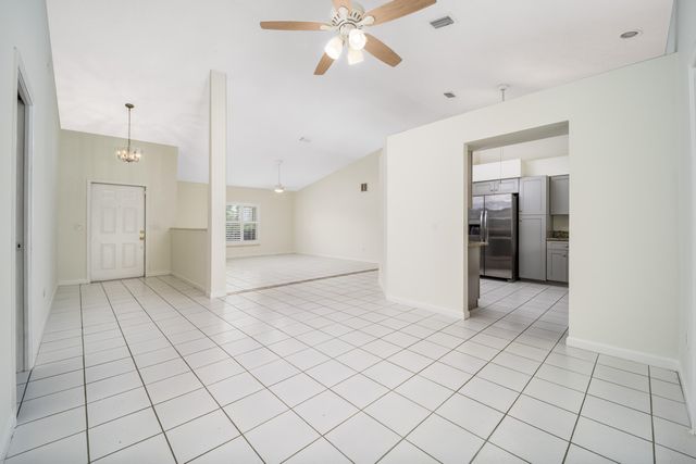 649 NE HORIZON Lane, Port St. Lucie, Port St Lucie, FL 34983