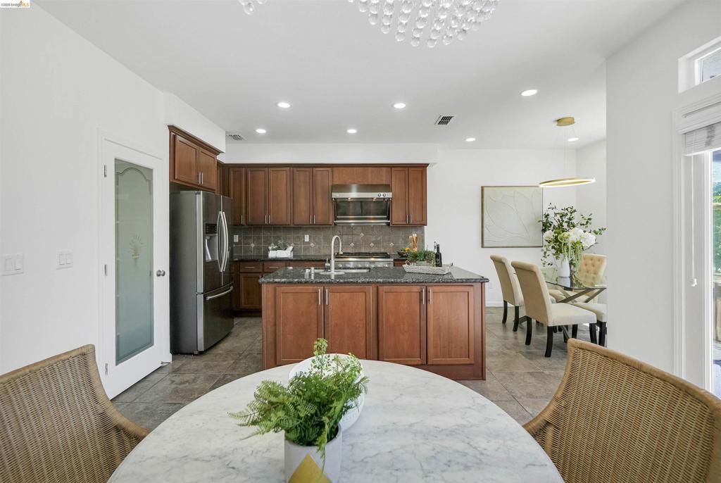 Image 21 of property listing at 449 Constantine Ct, San Ramon, CA 94583