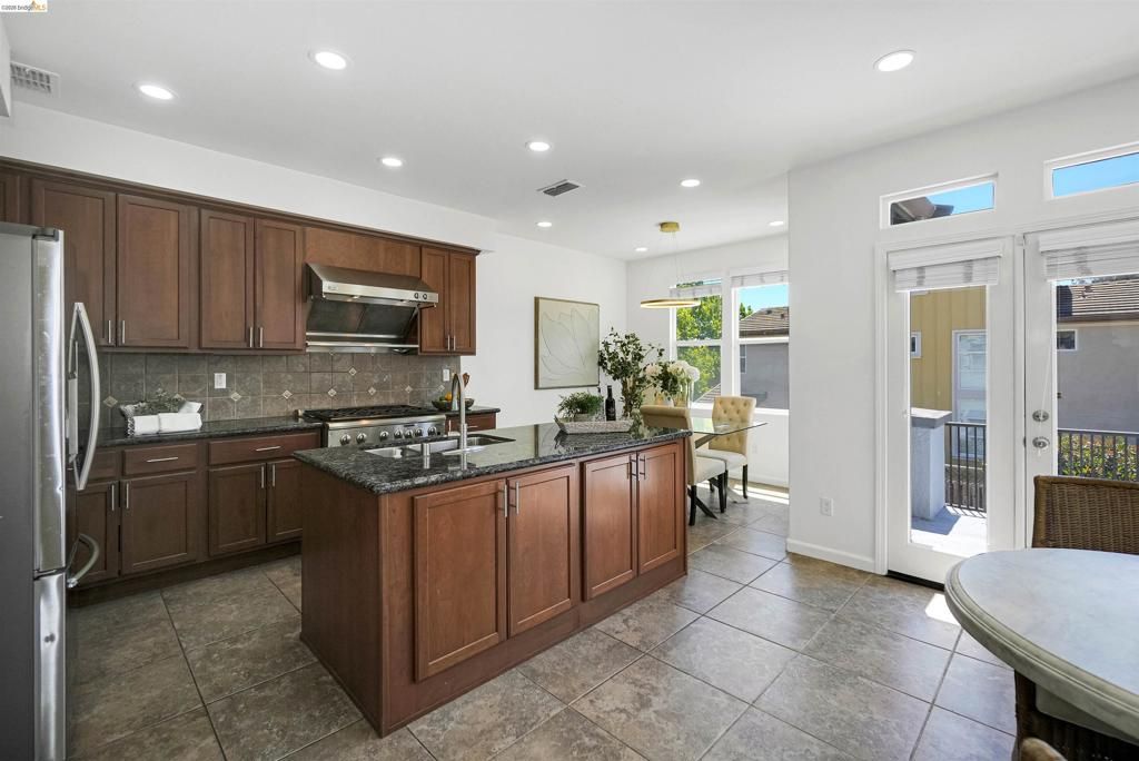 Image 22 of property listing at 449 Constantine Ct, San Ramon, CA 94583