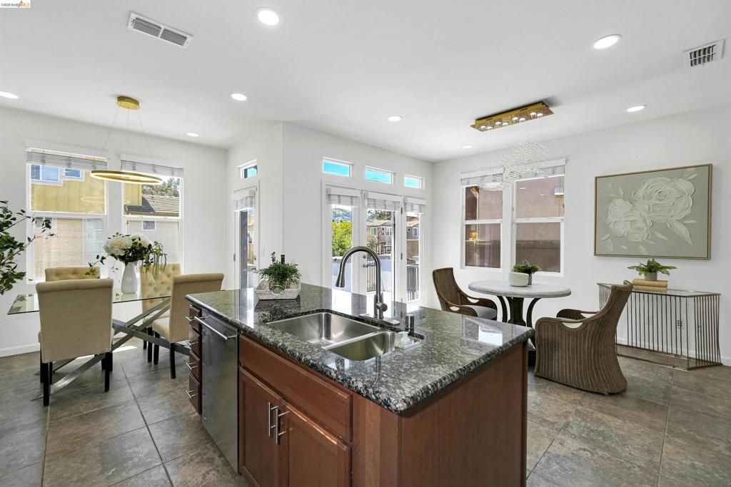 Image 23 of property listing at 449 Constantine Ct, San Ramon, CA 94583