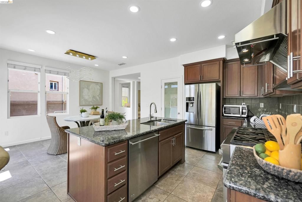 Image 28 of property listing at 449 Constantine Ct, San Ramon, CA 94583