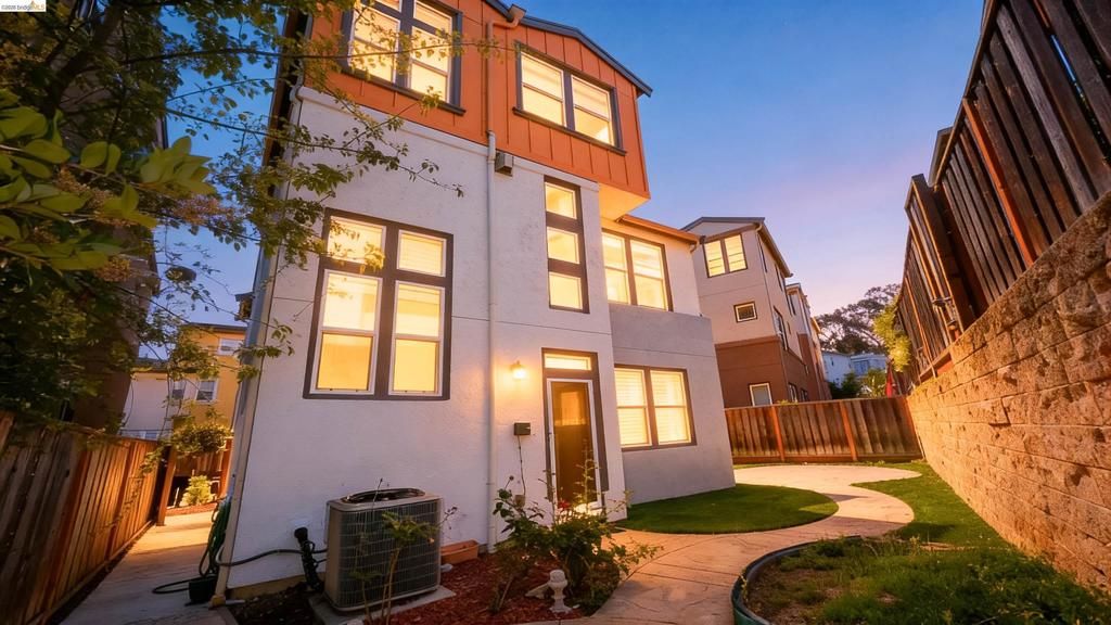 Image 3 of property listing at 449 Constantine Ct, San Ramon, CA 94583