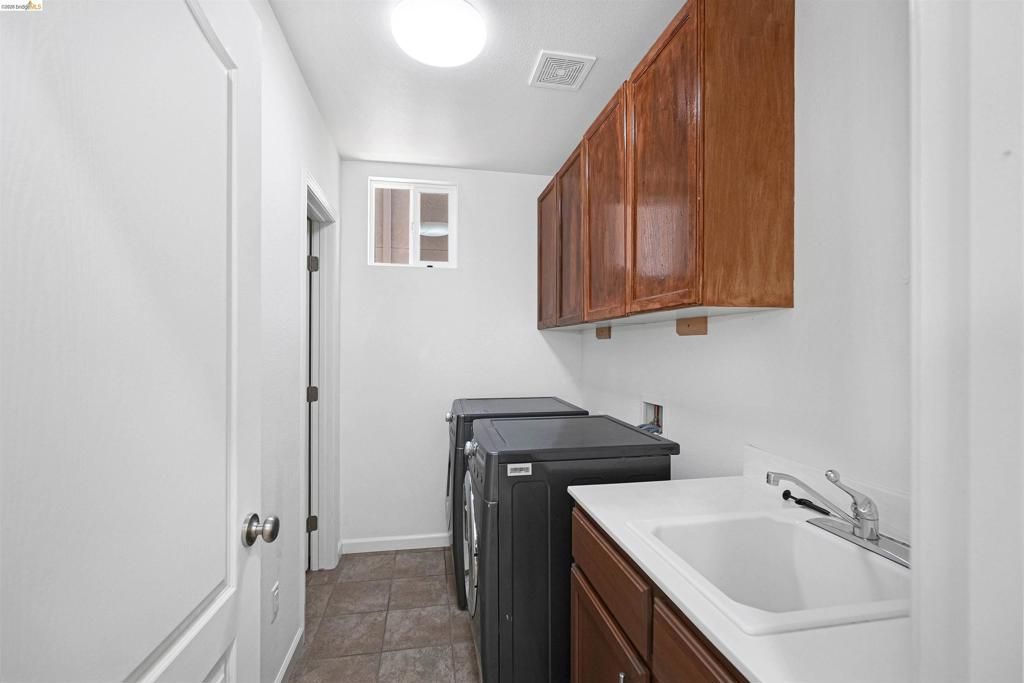 Image 54 of property listing at 449 Constantine Ct, San Ramon, CA 94583