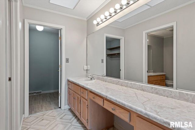 3506 ABERDEEN Court, Springfield, IL 62704