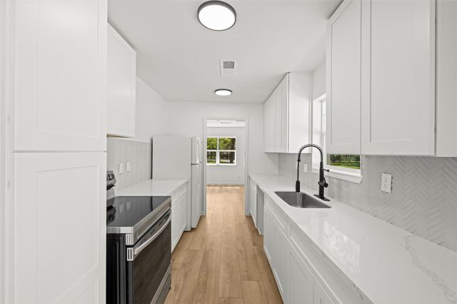 12335 Twin Pines, Conroe, TX 77303