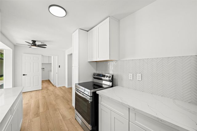 12335 Twin Pines, Conroe, TX 77303