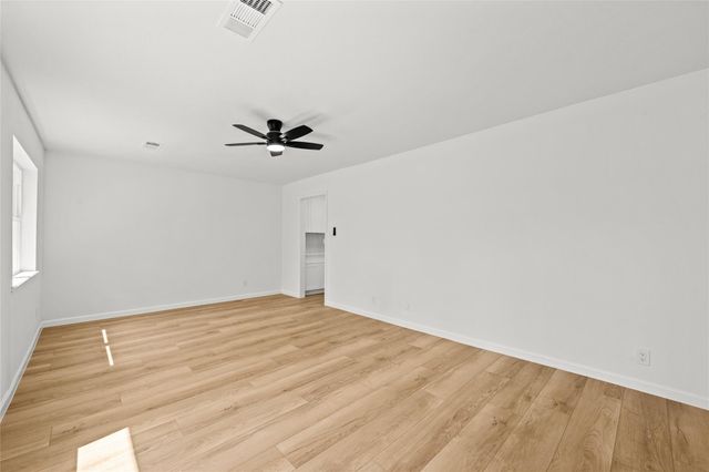 12335 Twin Pines, Conroe, TX 77303