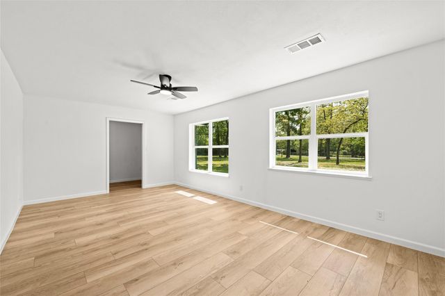 12335 Twin Pines, Conroe, TX 77303