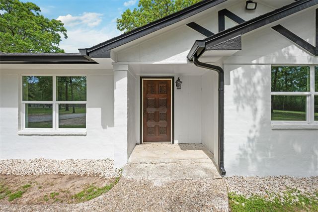 12335 Twin Pines, Conroe, TX 77303