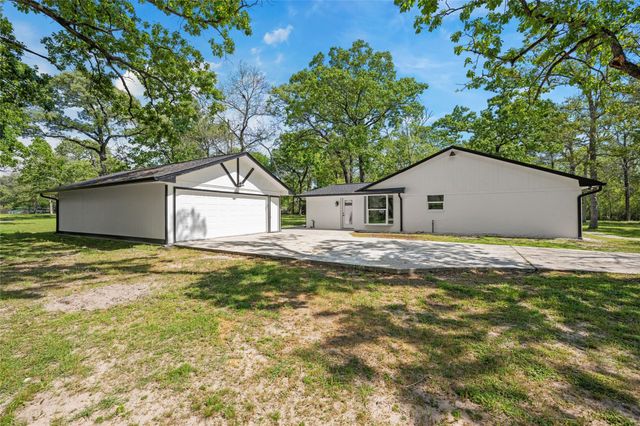 12335 Twin Pines, Conroe, TX 77303