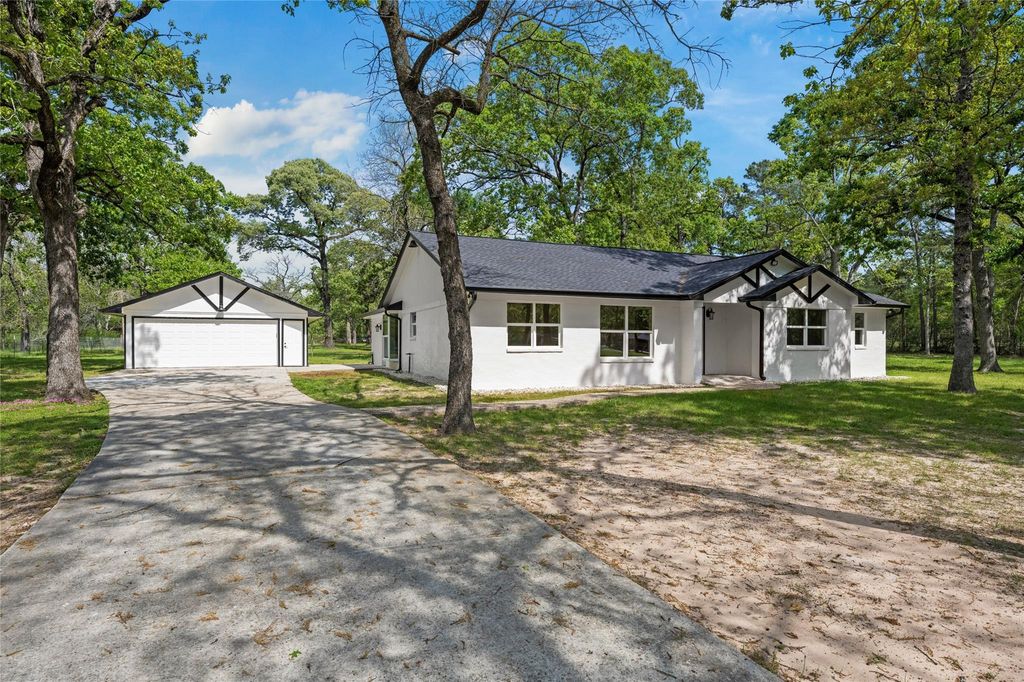 12335 Twin Pines, Conroe, TX 77303