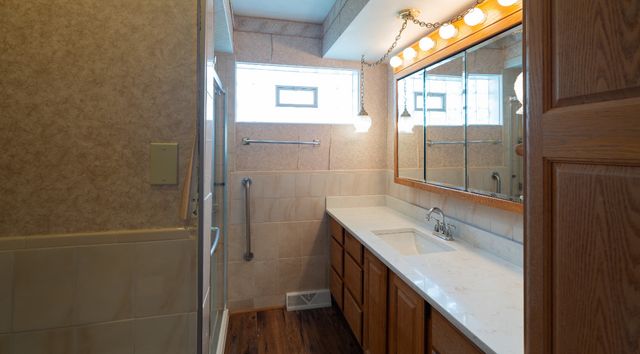 5065 Lamb Drive, Oak Lawn, IL 60453