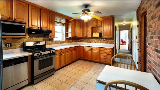 5065 Lamb Drive, Oak Lawn, IL 60453