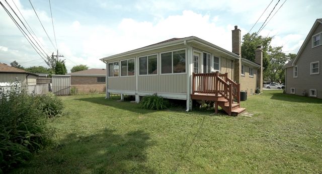 5065 Lamb Drive, Oak Lawn, IL 60453