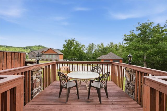 1 Landing Drive 28, Holiday Island, AR 72631