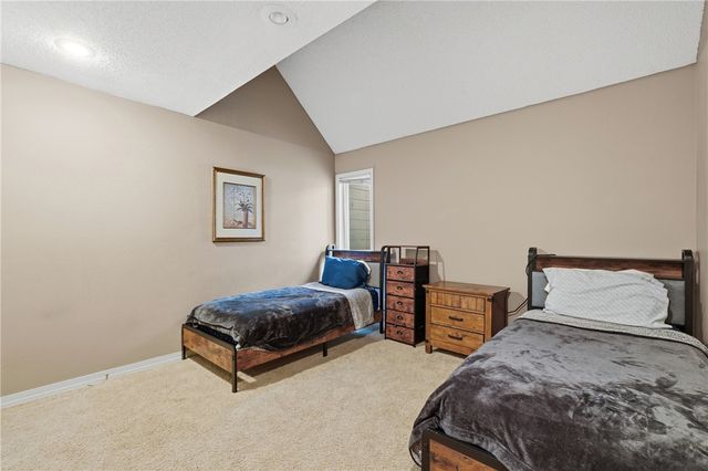 1 Landing Drive 28, Holiday Island, AR 72631