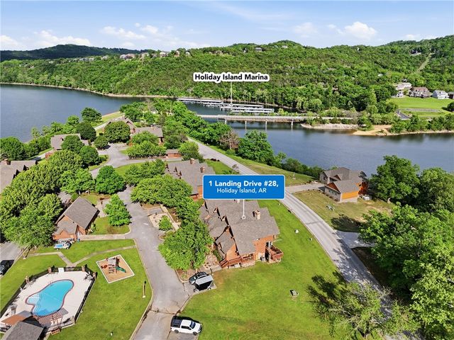 1 Landing Drive 28, Holiday Island, AR 72631