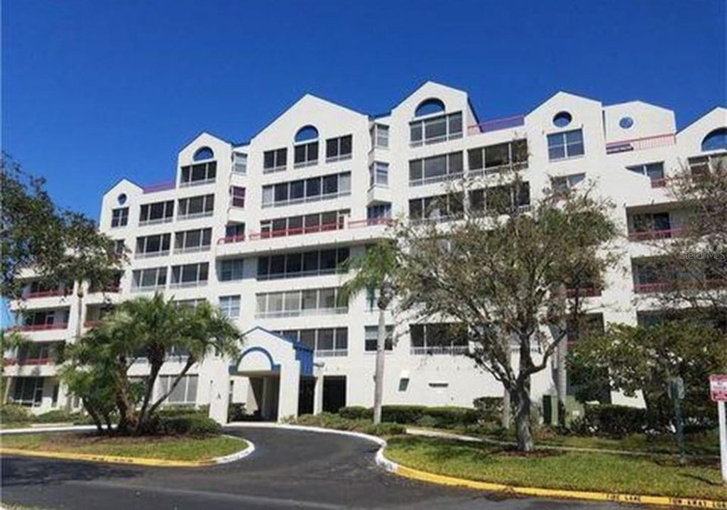 2333 FEATHER SOUND DRIVE A607, Clearwater, FL 33762