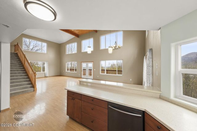 18699 Stonehill Drive, Eagle River, AK 99577