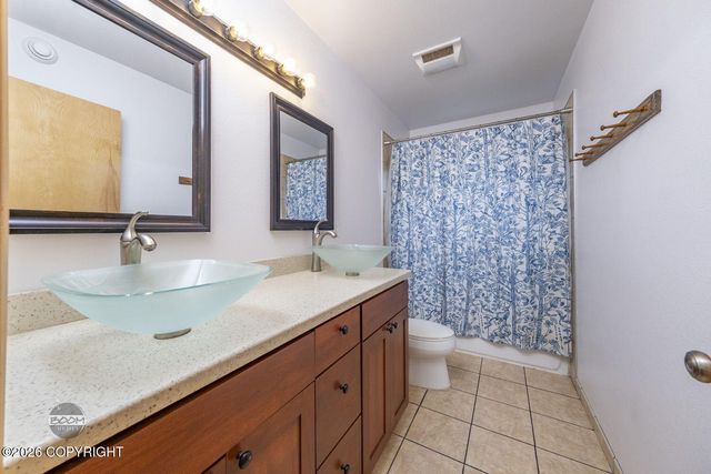 18699 Stonehill Drive, Eagle River, AK 99577