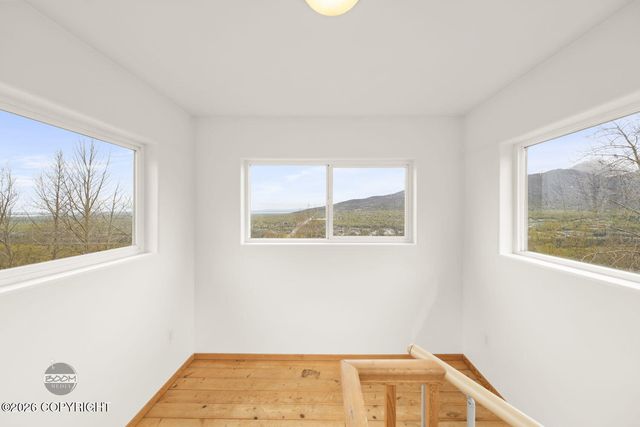 18699 Stonehill Drive, Eagle River, AK 99577