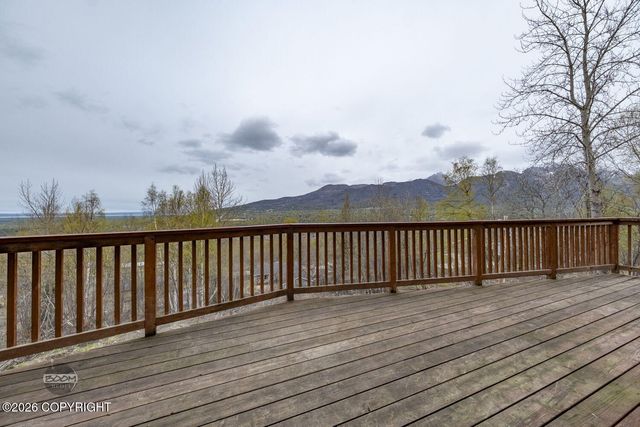 18699 Stonehill Drive, Eagle River, AK 99577