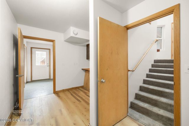 18699 Stonehill Drive, Eagle River, AK 99577